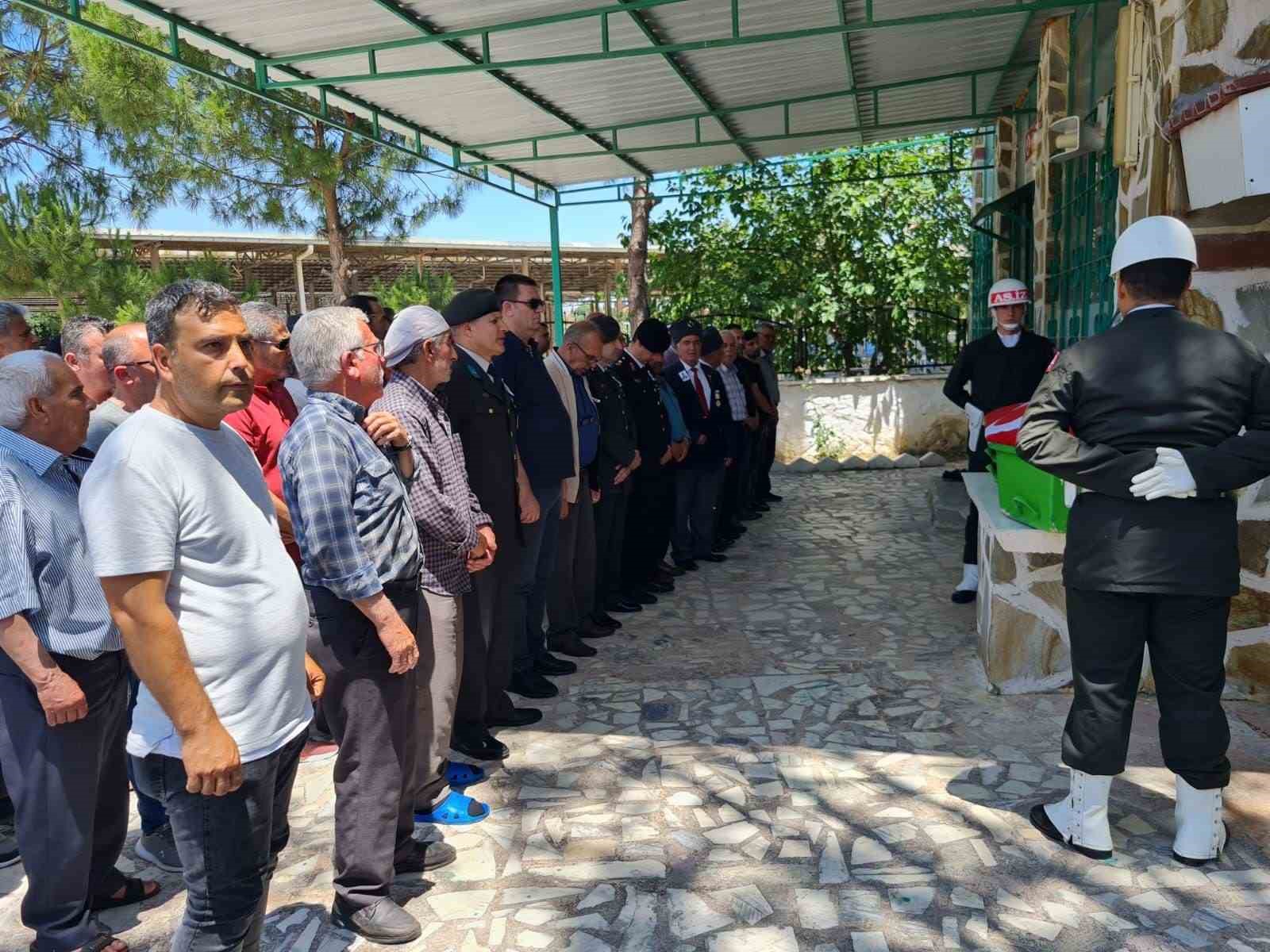 KIBRIS GAZİSİ SON YOLCULUĞUNA UĞURLANDI