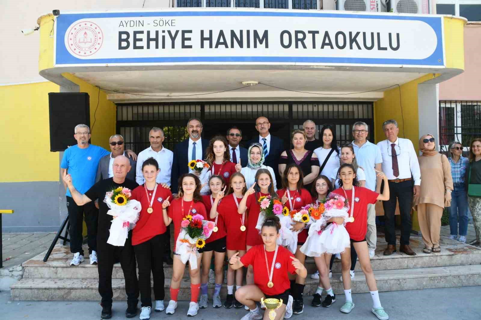 ŞAMPİYONLUK SEVİNCİ SÖKE'YE TAŞINDI