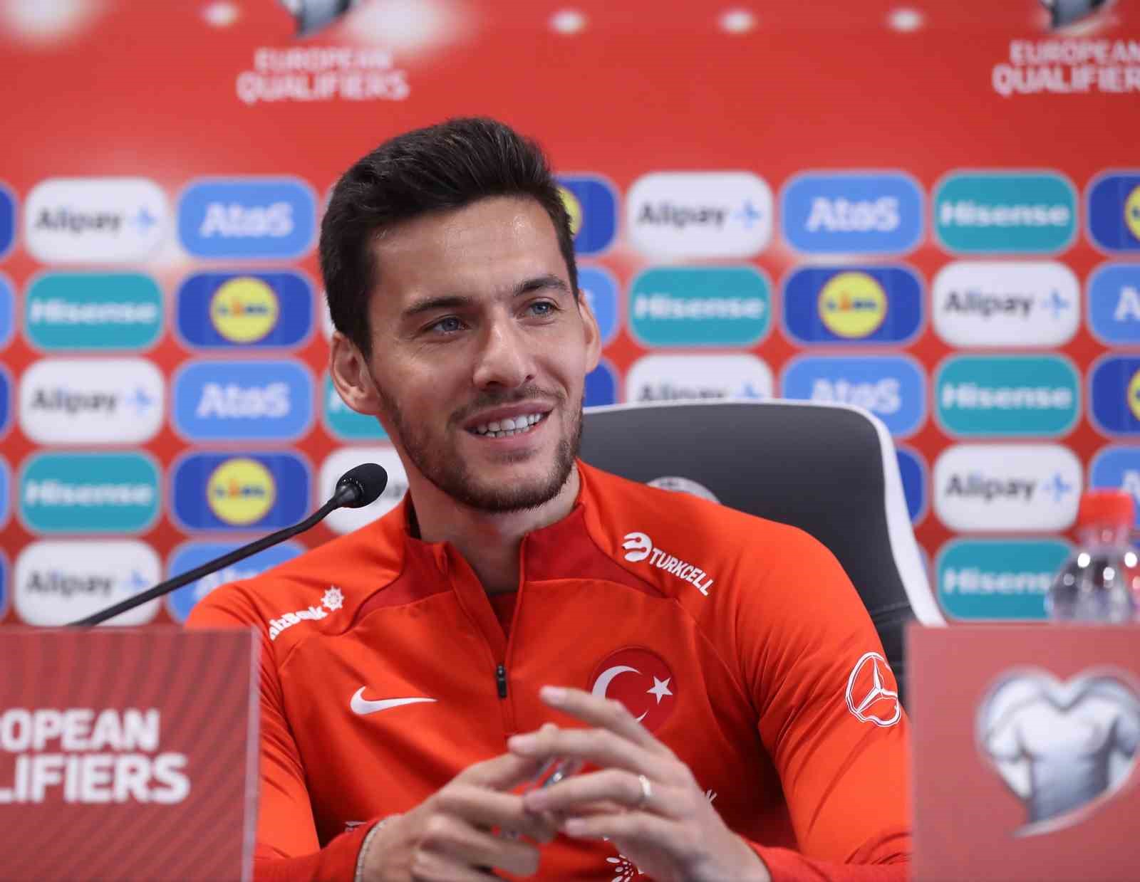 MİLLİ FUTBOLCU UMUT NAYİR İSE MAÇA HAZIR OLDUKLARINI VE YARIN