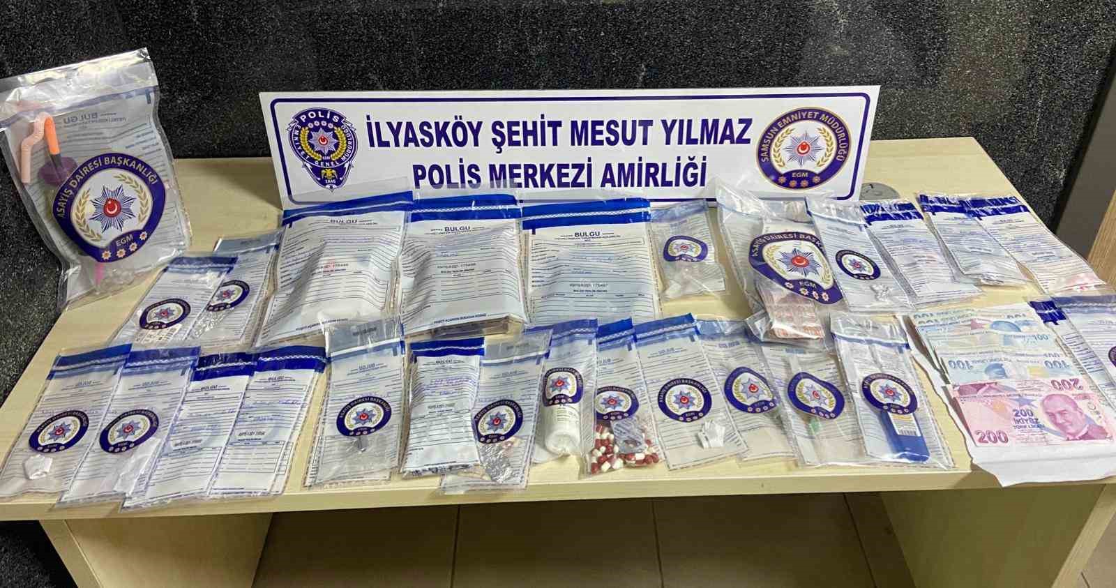 SAMSUN'DA POLİS EKİPLERİNİN  ŞÜPHE ÜZERİNE  ARACINDA VE EVİNDE