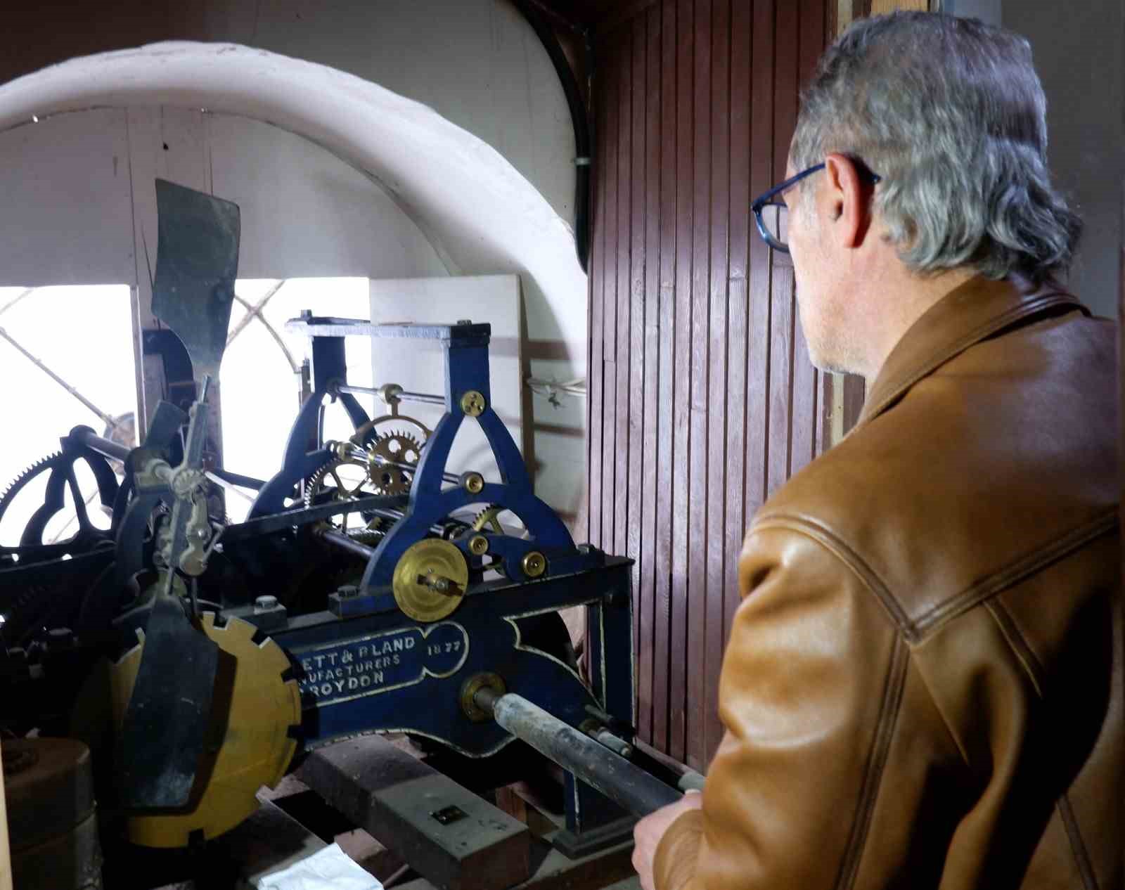 TEPSİ MİNARE YA DA HALKIN BİLDİĞİ İSİMLE ERZURUM SAAT KULESİ