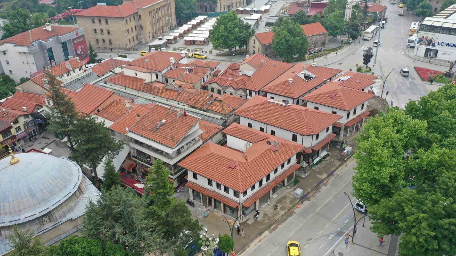 ISPARTA BELEDİYESİ TARAFINDAN 16’SI TESCİLİ 110 DÜKKANIN BULUNDUĞU TARİHİ ÜZÜM