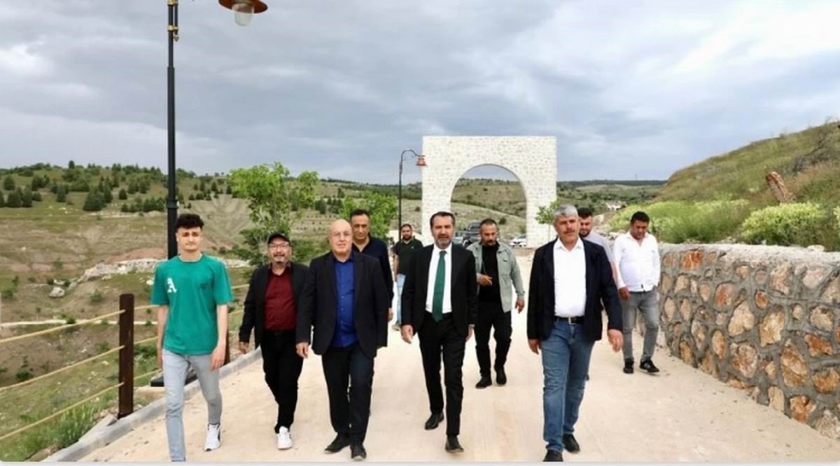ELAZIĞ BELEDİYE BAŞKANI ŞAHİN ŞERİFOĞULLARI’NIN ŞEHRİN TARİHSEL MİRASINA DEĞER KATAN