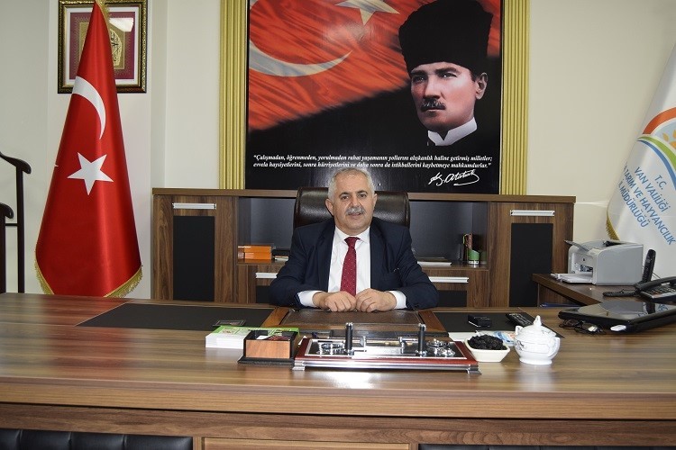 VAN TARIM VE ORMAN İL MÜDÜRÜ İBRAHİM GÖRENTAŞ, KENTTE ELMA