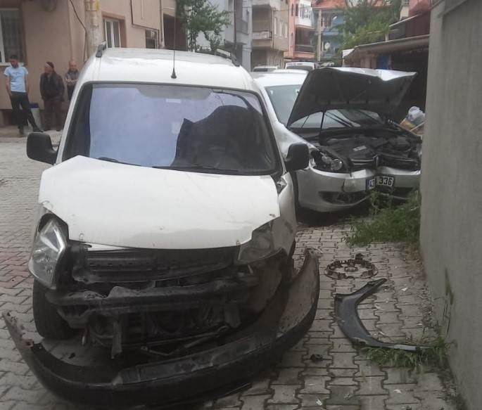 TAVŞANLI'DA TRAFİK KAZASI 1 YARALI