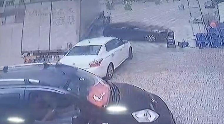 SİVAS’IN GÜRÜN İLÇESİNDE BİR TIR VE İKİ OTOMOBİLİN KARIŞTIĞI TRAFİK