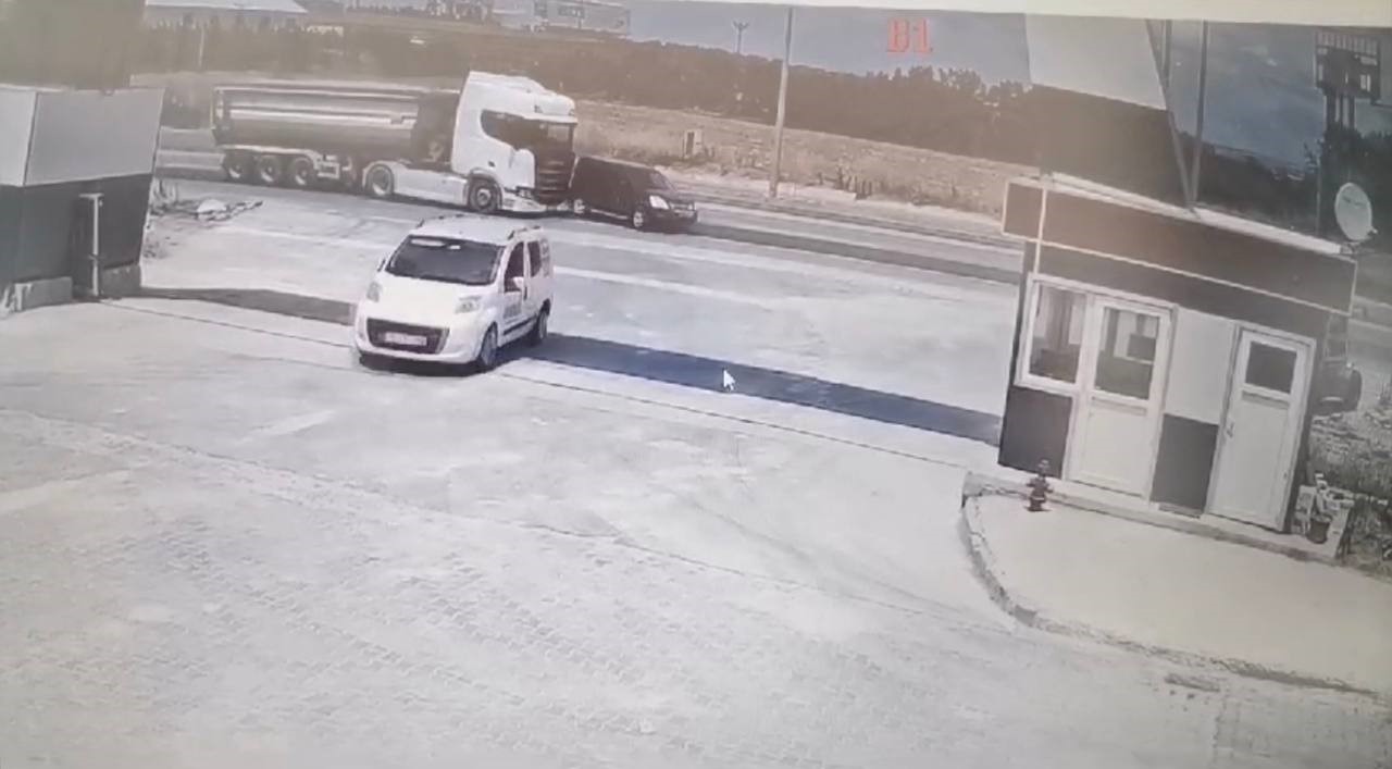 HERŞEY O MANEVRA İLE BAŞLADI: KAZA ANI GÜVENLİK KAMERALARIYLA AN
