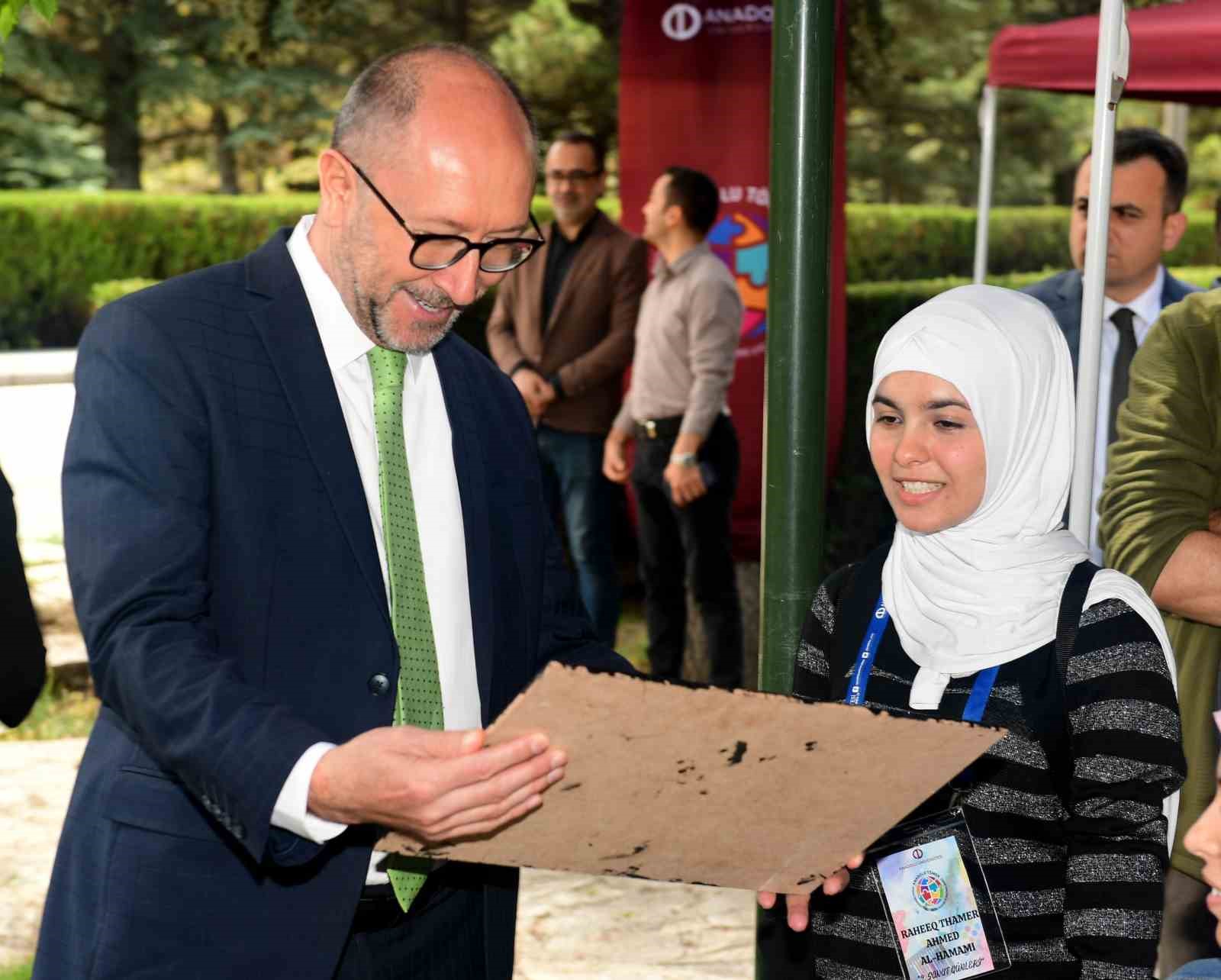 ANADOLU ÜNİVERSİTESİ REKTÖRÜ PROF. DR. FUAT ERDAL ETKİNLİĞİ “2. SANAT