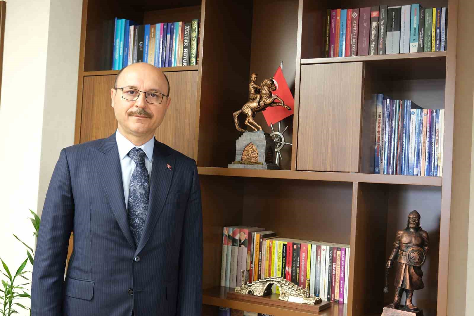 TÜRK EĞİTİM-SEN GENEL BAŞKANI TALİP GEYLAN, AKADEMİSYENLERİN ŞARTLARININ DÜZELTİLMEDİĞİ SÜRECE