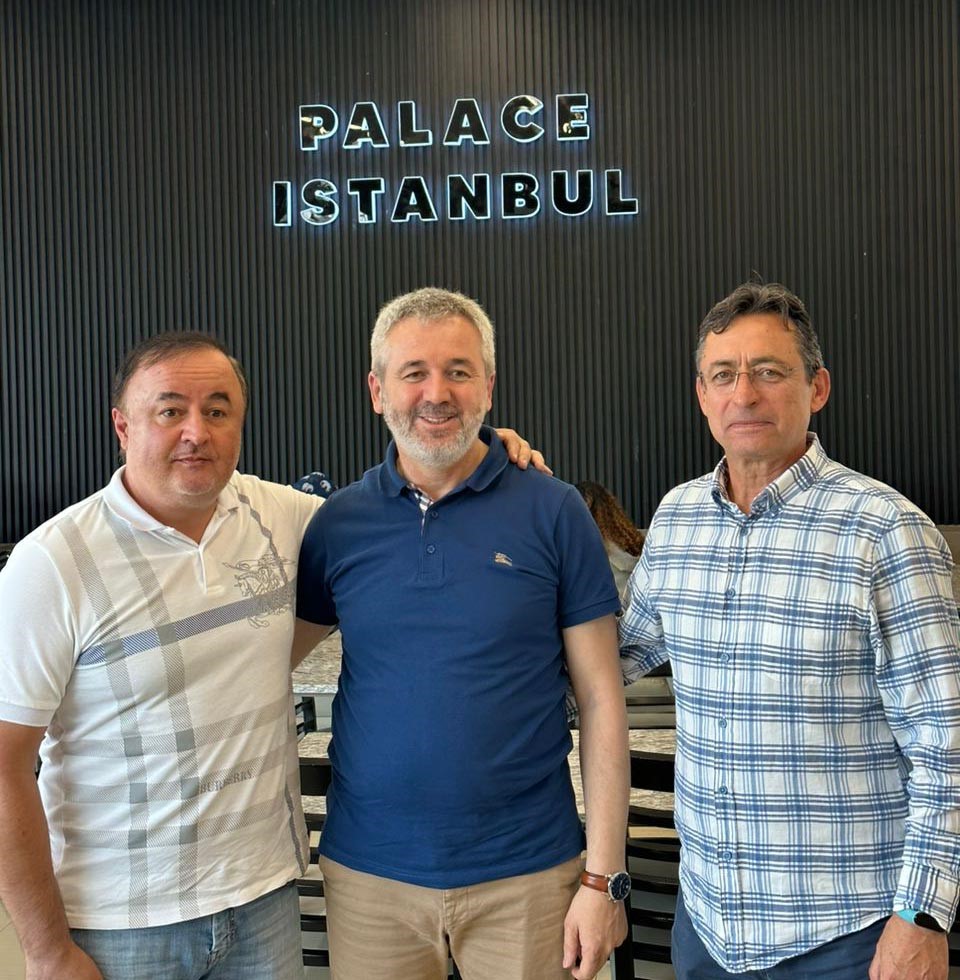 KENYA'NIN BAŞKENTİ NAİROBİ'DE BULUNAN TÜRK RESTORANI PALACE İSTANBUL, KENYA MİLLİ