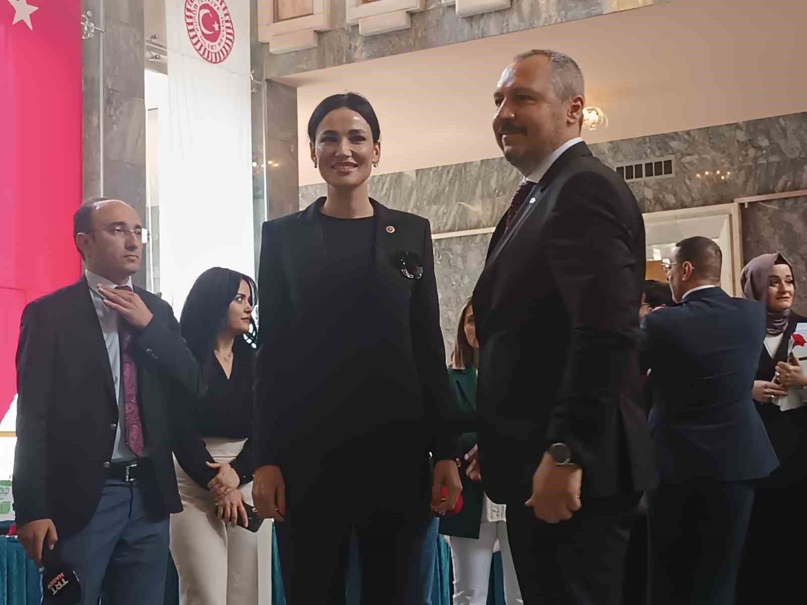 AK PARTİ AYDIN MİLLETVEKİLİ VE 2006 TÜRKİYE GÜZELİ SEDA SARIBAŞ