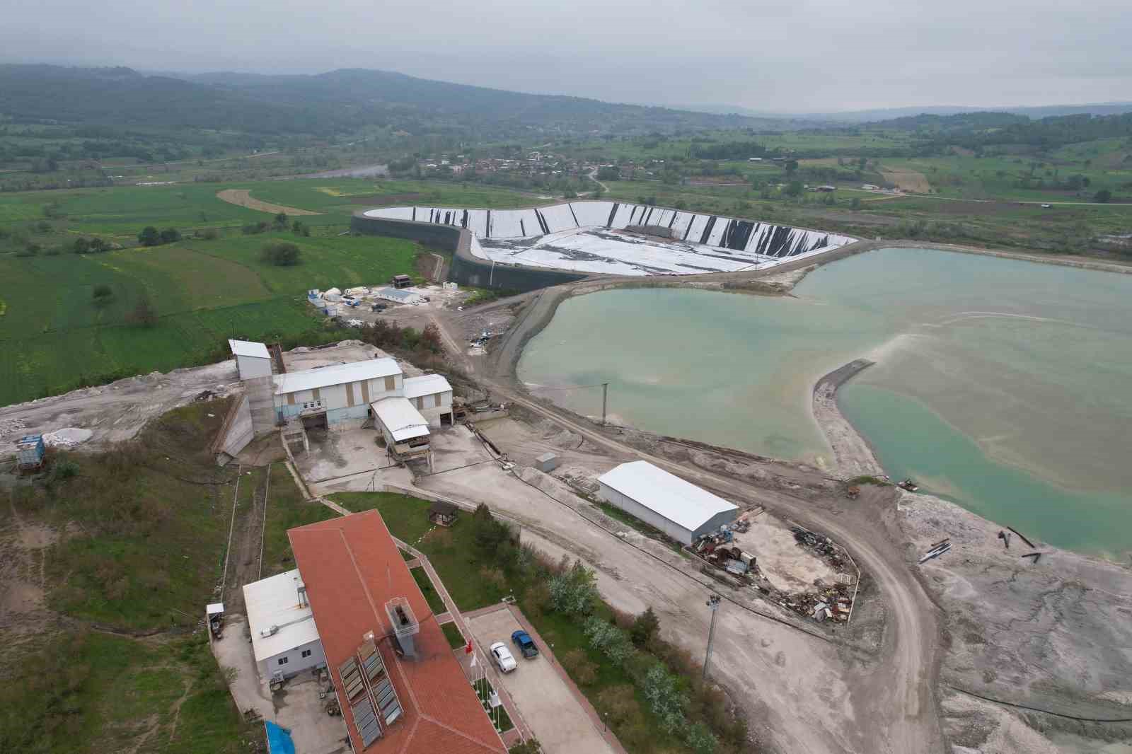 TÜRKİYE'NİN YAKLAŞIK 3,3 MİLYAR TON BOR REZERVİNE SAHİP OLDUĞUNU İFADE