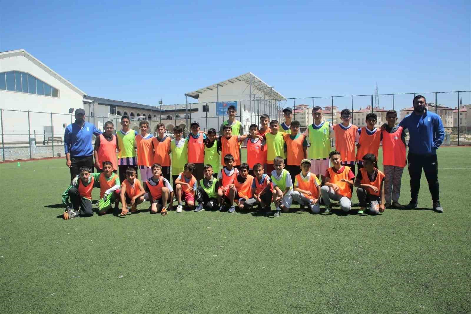 VAN’IN TUŞBA BELEDİYESİ, BU YIL HER YAŞ GRUBUNDA YÜZLERCE ÇOCUK