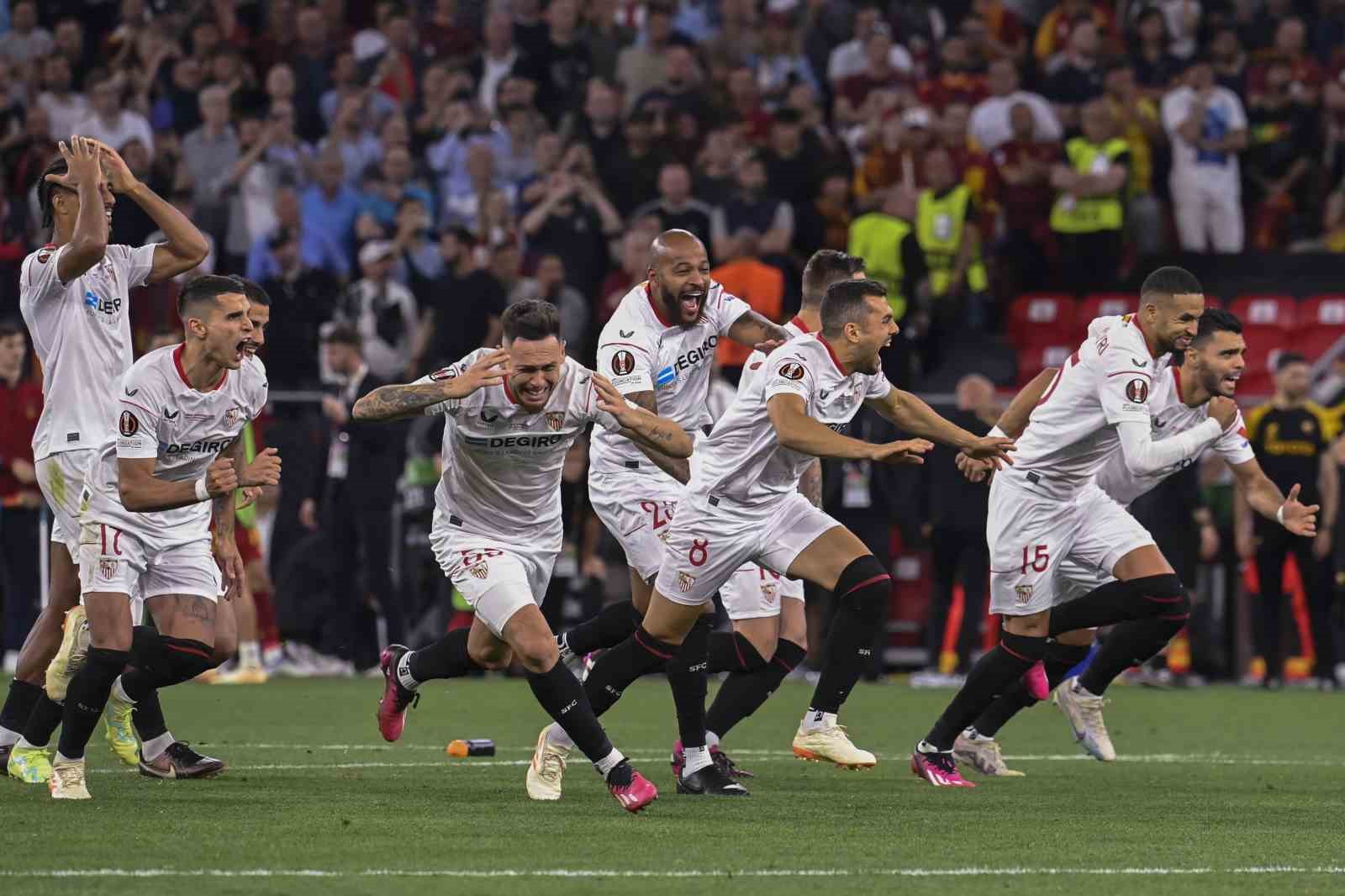 UEFA AVRUPA LİGİ FİNALİ'NDE NORMAL SÜRESİ 1-1 SONA EREN MAÇTA