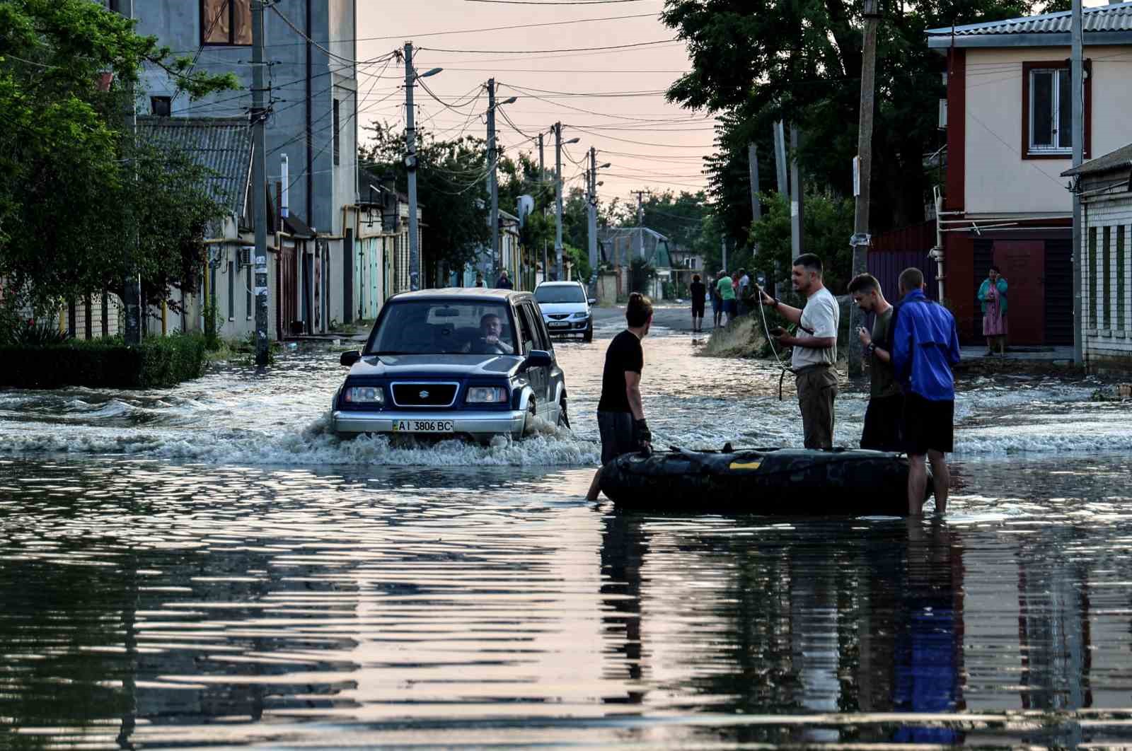 KRAYNA'DA RUSYA'NIN KONTROLÜNDE BULUNAN HERSON BÖLGESİNDEKİ NOVA KAKHOVKA HİDROELEKTRİK SANTRALİ'NİN