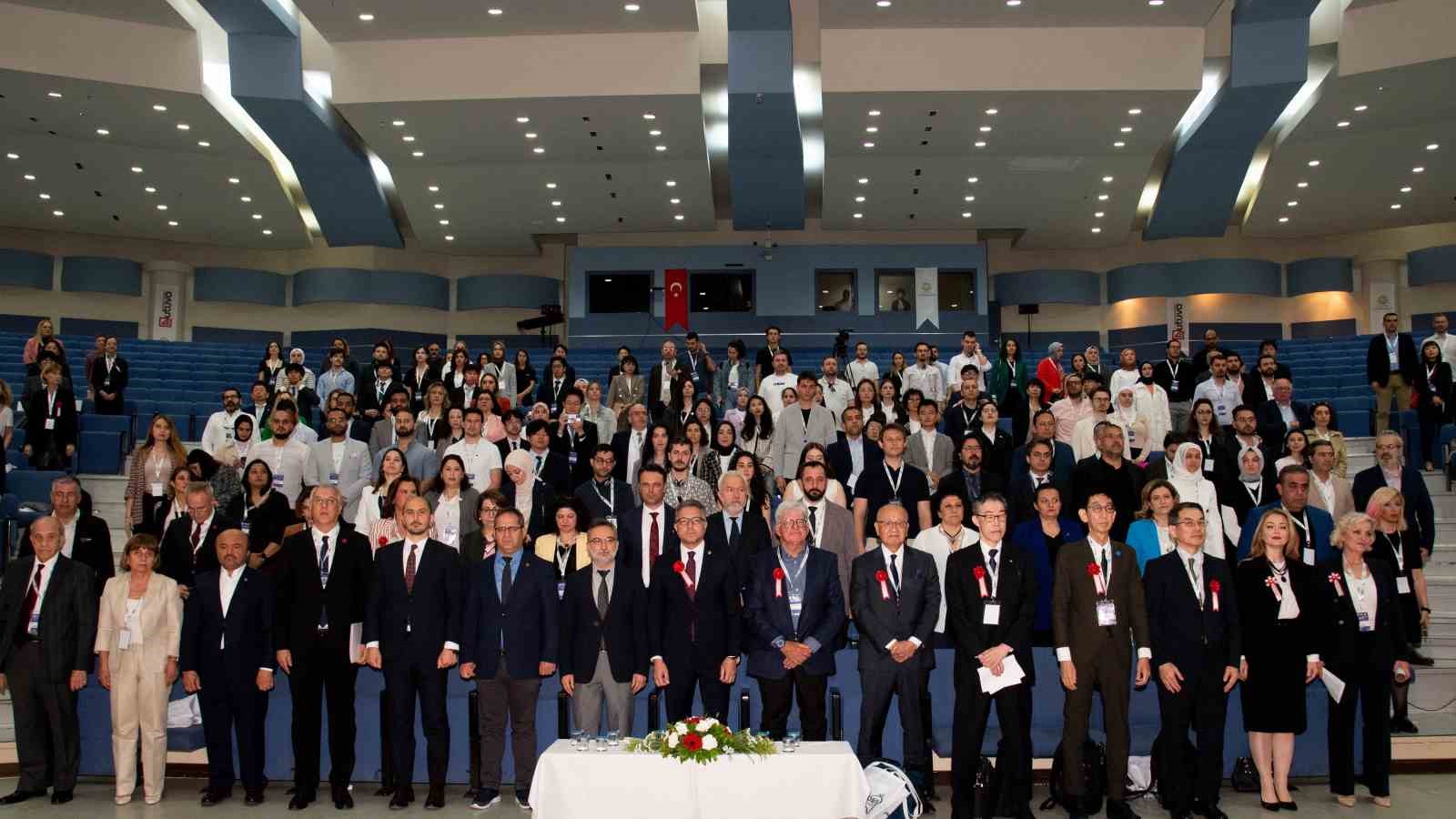 SELÇUK ÜNİVERSİTESİ (SÜ) DİŞ HEKİMLİĞİ FAKÜLTESİ, TÜRK RESTORAKTİF DİŞ HEKİMLİĞİ