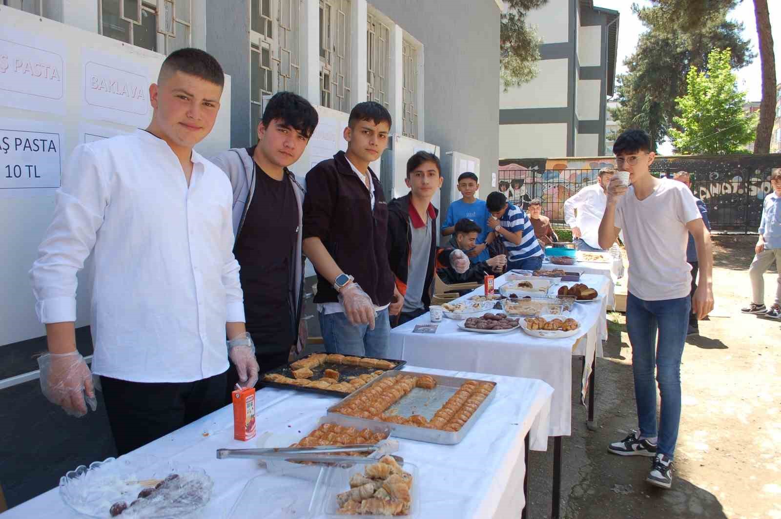 ORDU'DA, ÜNYE MEHMET NECATİ VİDİNLİ MESLEKİ VE TEKNİK ANADOLU LİSESİ