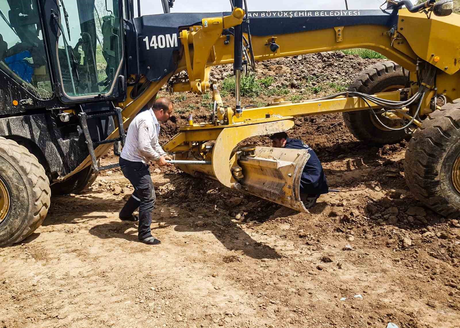 VAN BÜYÜKŞEHİR BELEDİYESİ, MAKİNE İKMAL YERLEŞKESİNDE BULUNAN 14 ATÖLYEDE KENDİ