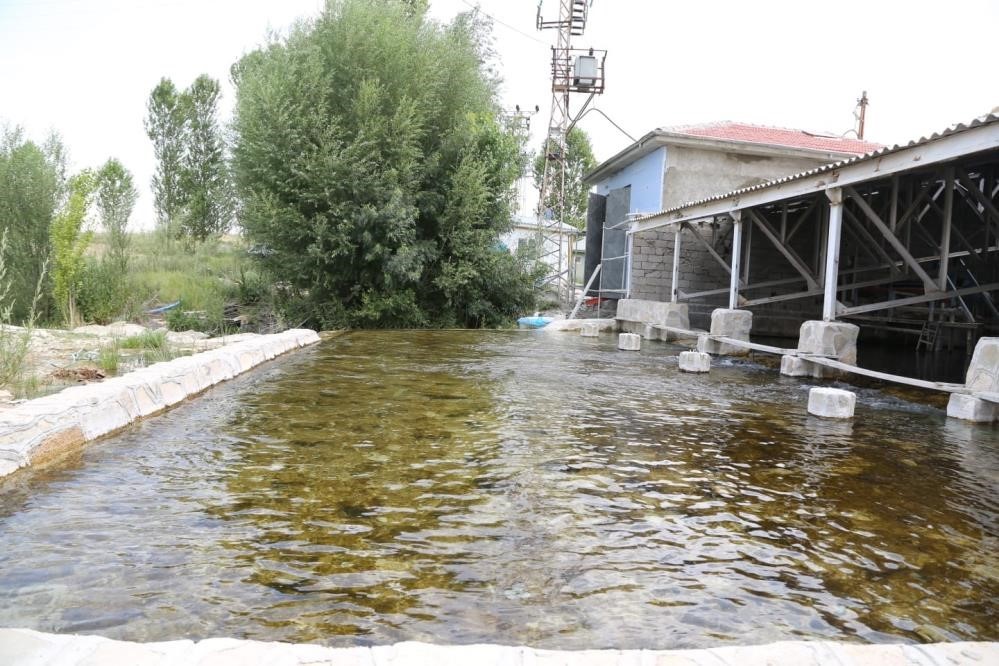 TÜRKİYE’DE BÜYÜKŞEHİRLER ARASINDA MESKEN SU VE ATIK SU ÜCRETLERİ KARŞILAŞTIRILMASINDA