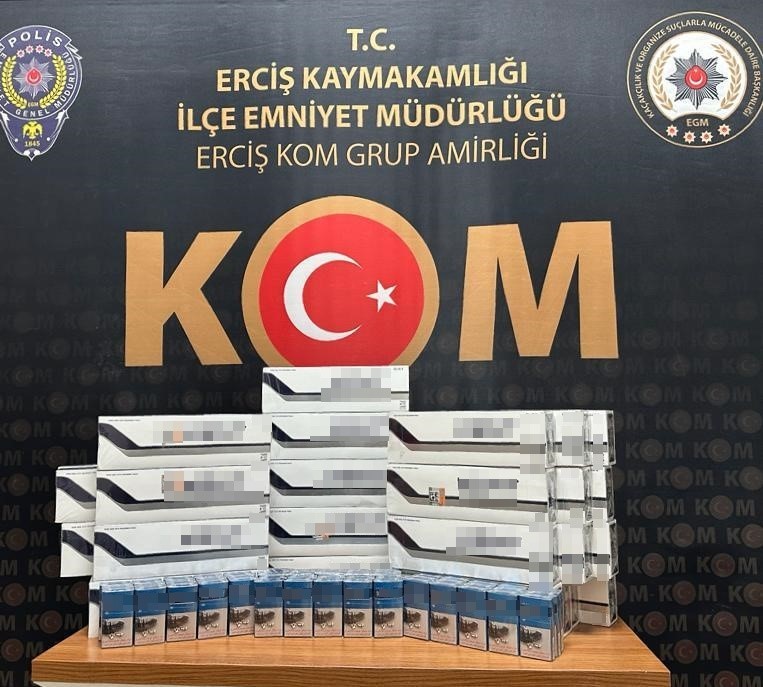 VAN’DA POLİS EKİPLERİNCE YAPILAN ÇALIŞMALAR SONUCUNDA KAÇAK SİGARA, TELEFON VE
