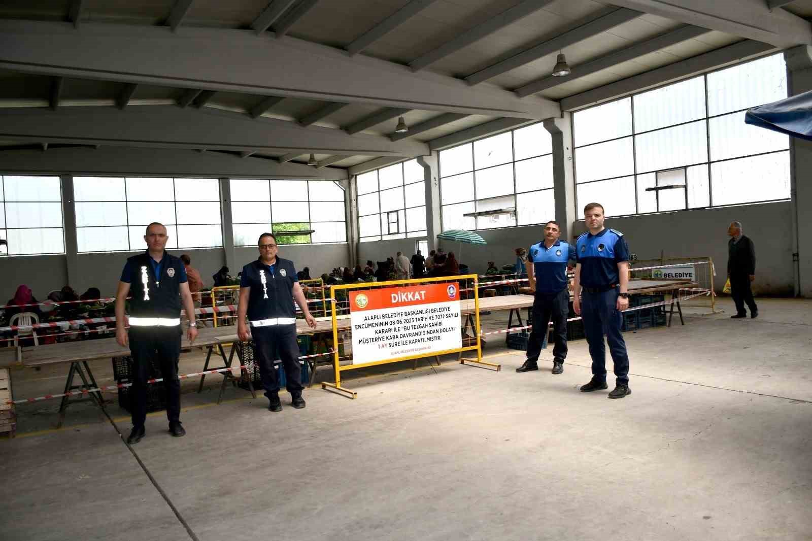ZONGULDAK - ZONGULDAK’IN ALAPLI İLÇESİNDE, MÜŞTERİYE KABA DAVRANAN PAZARCI ESNAFINA
