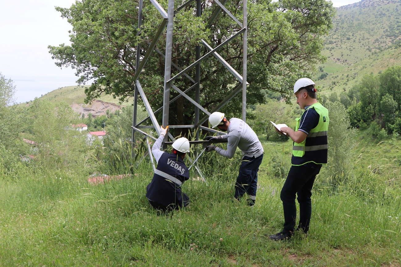 VANGÖLÜ ELEKTRİK DAĞITIM A.Ş. (VEDAŞ), BİTLİS’İN MUTKİ İLÇESİNE BAĞLI ÇİĞDEMALAN