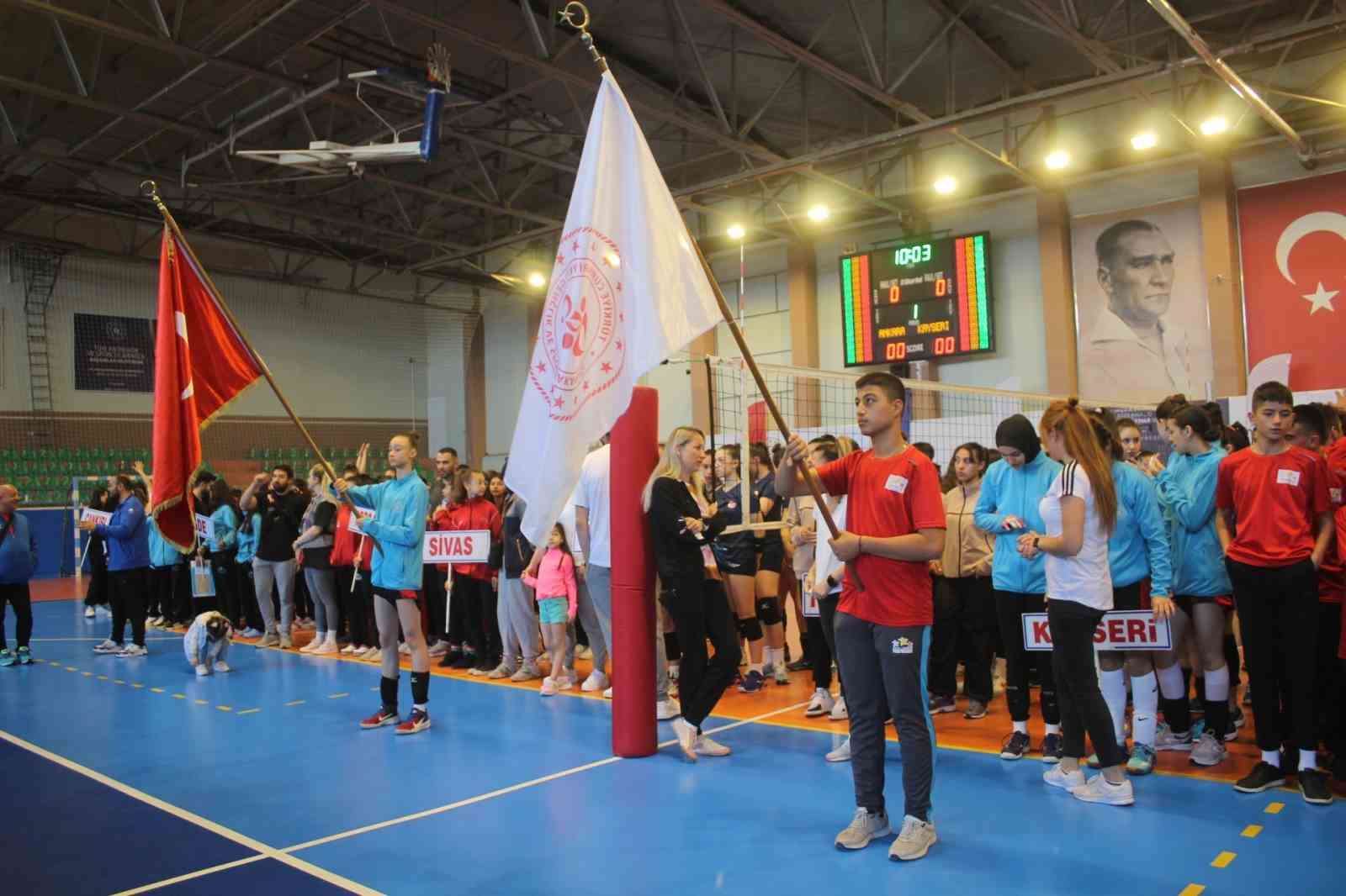 ANADOLU YILDIZLAR ANA LİG VOLEYBOL KIZ ERKEK GRUP MÜSABAKALARI NEVŞEHİR’DE