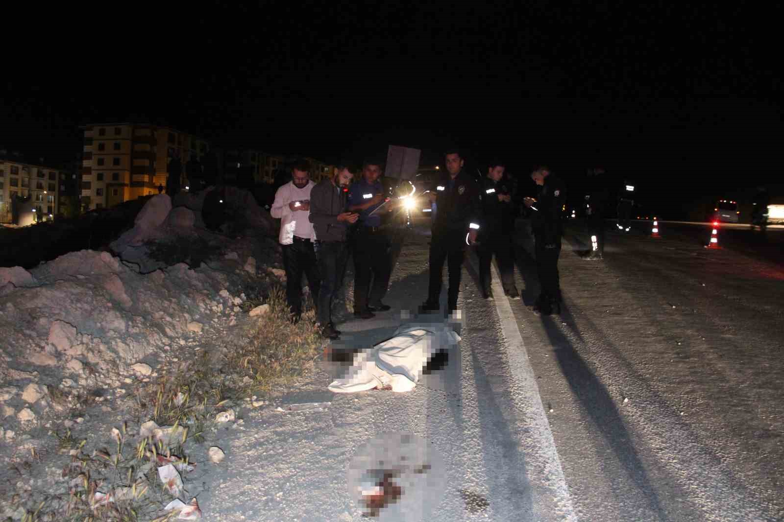 KARAMAN'DA DÜN GECE MEYDANA GELEN MOTOSİKLET KAZASINDA HAYATINI KAYBEDEN VE