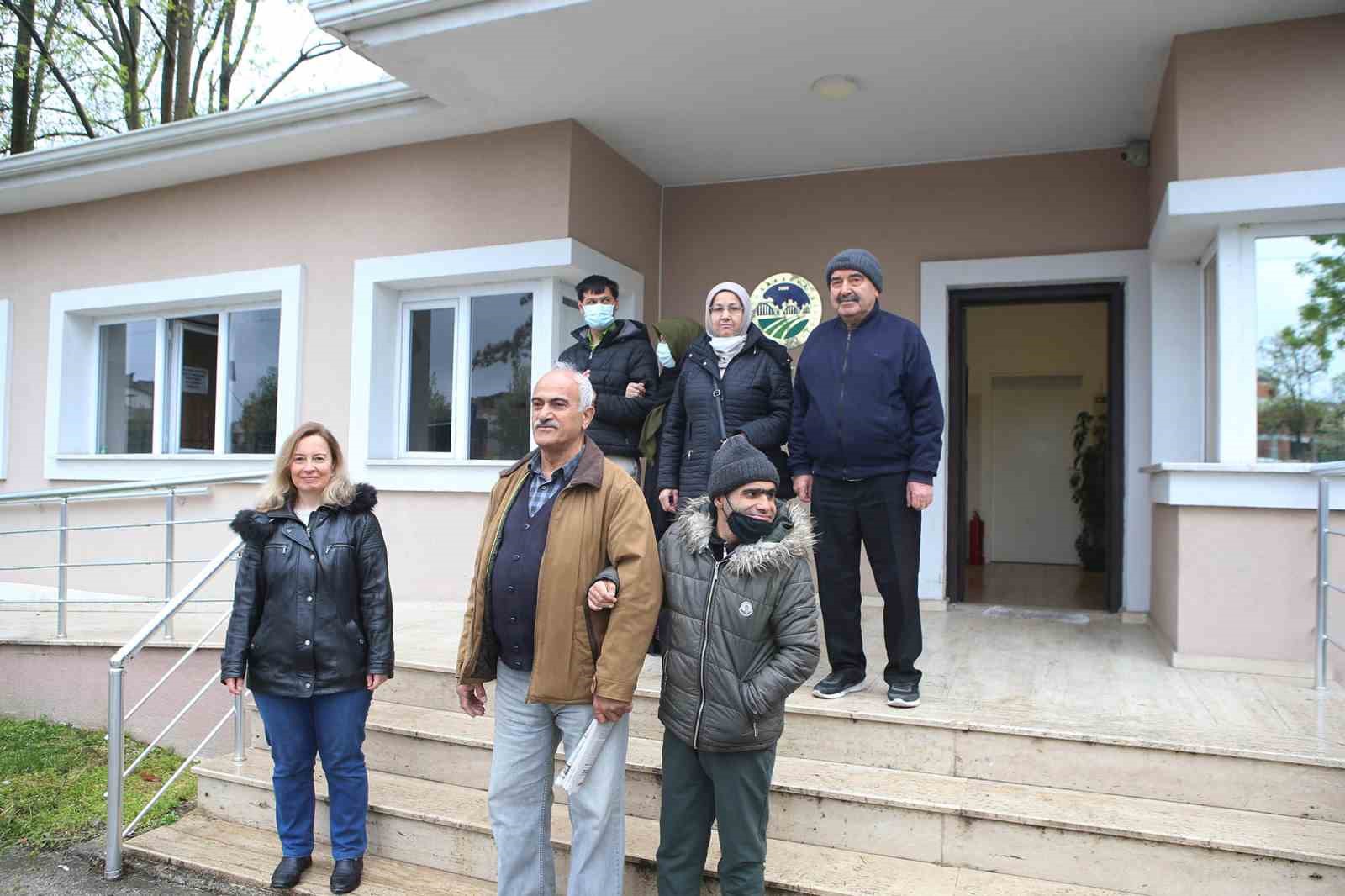 SAKARYA BÜYÜKŞEHİR BELEDİYESİ’NİN YAŞLILARI SOSYAL HAYATIN MERKEZİNDE TUTARAK GÜNLÜK YAŞAMIN