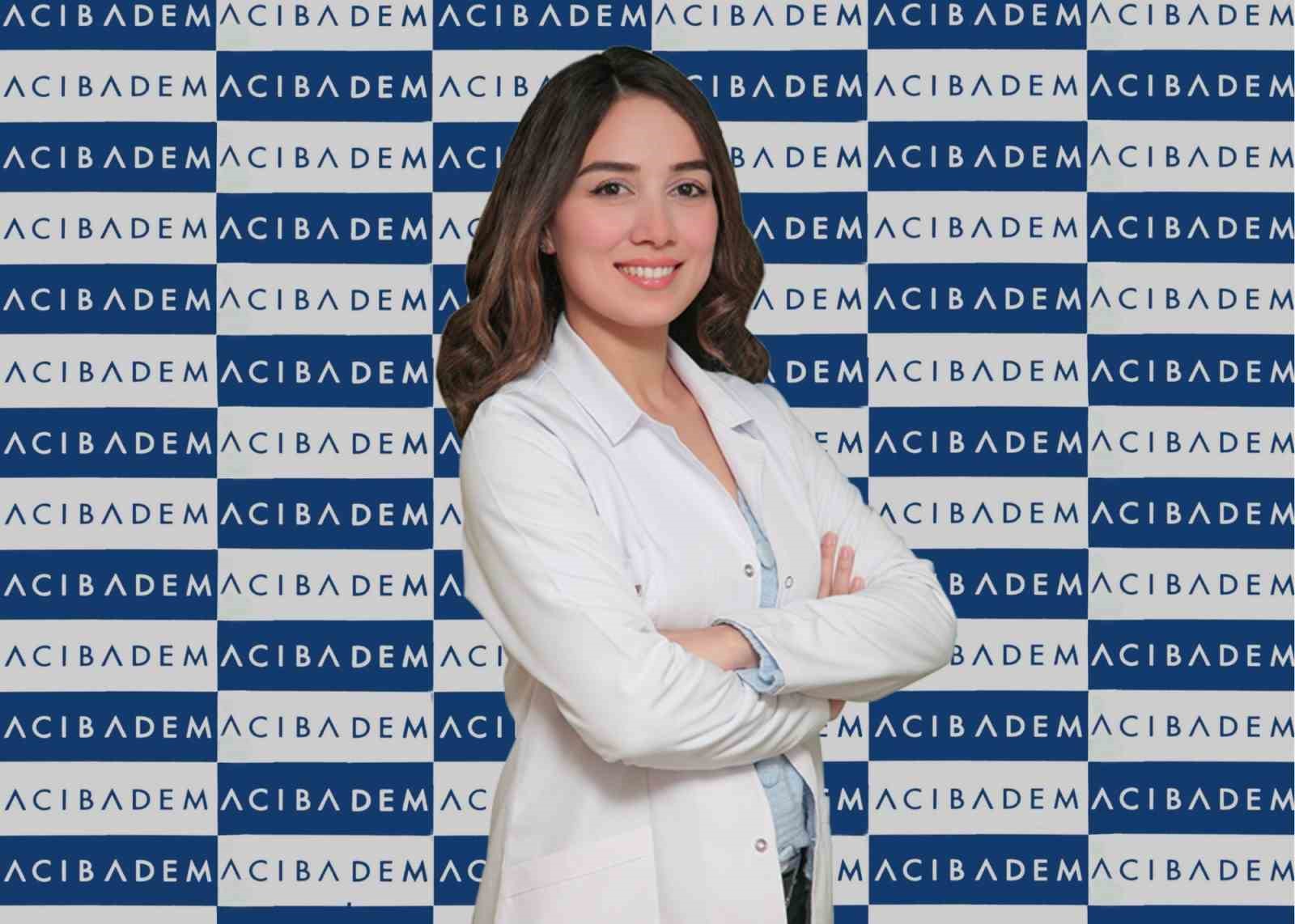 BESLENME VE DİYET UZMANI AYŞEGÜL AKKAYA ERDEN
