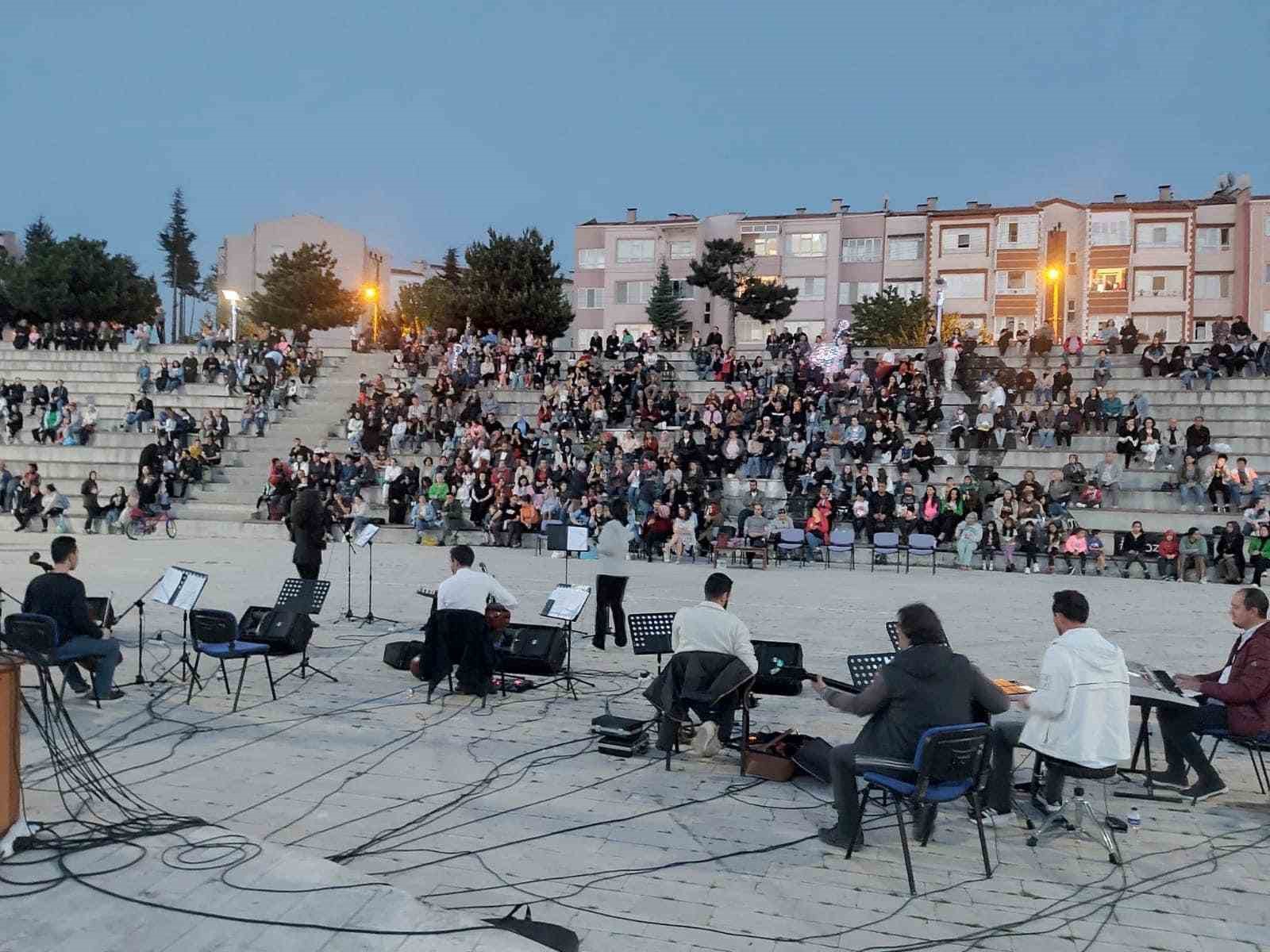 KONSER HABER