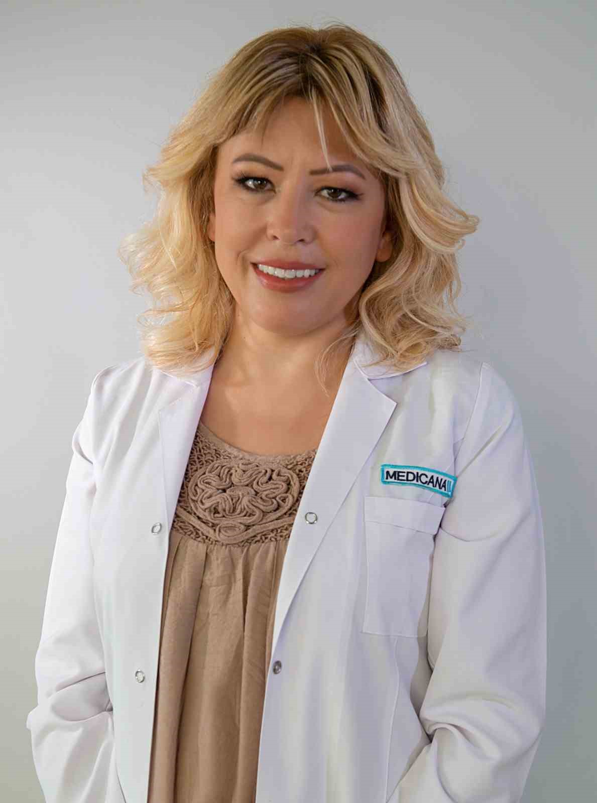 PSİKİYATRİ UZMANI DR. AYFER ÖZDEMİR