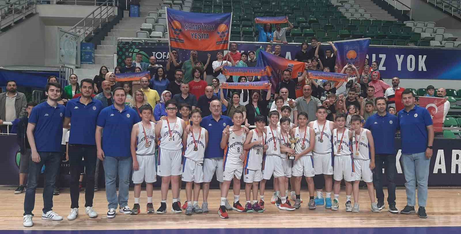 YEŞİM SPOR, BURSA MİNİK ERKEKLER KATEGORİSİNDE BİR BAŞARIYA DAHA İMZA