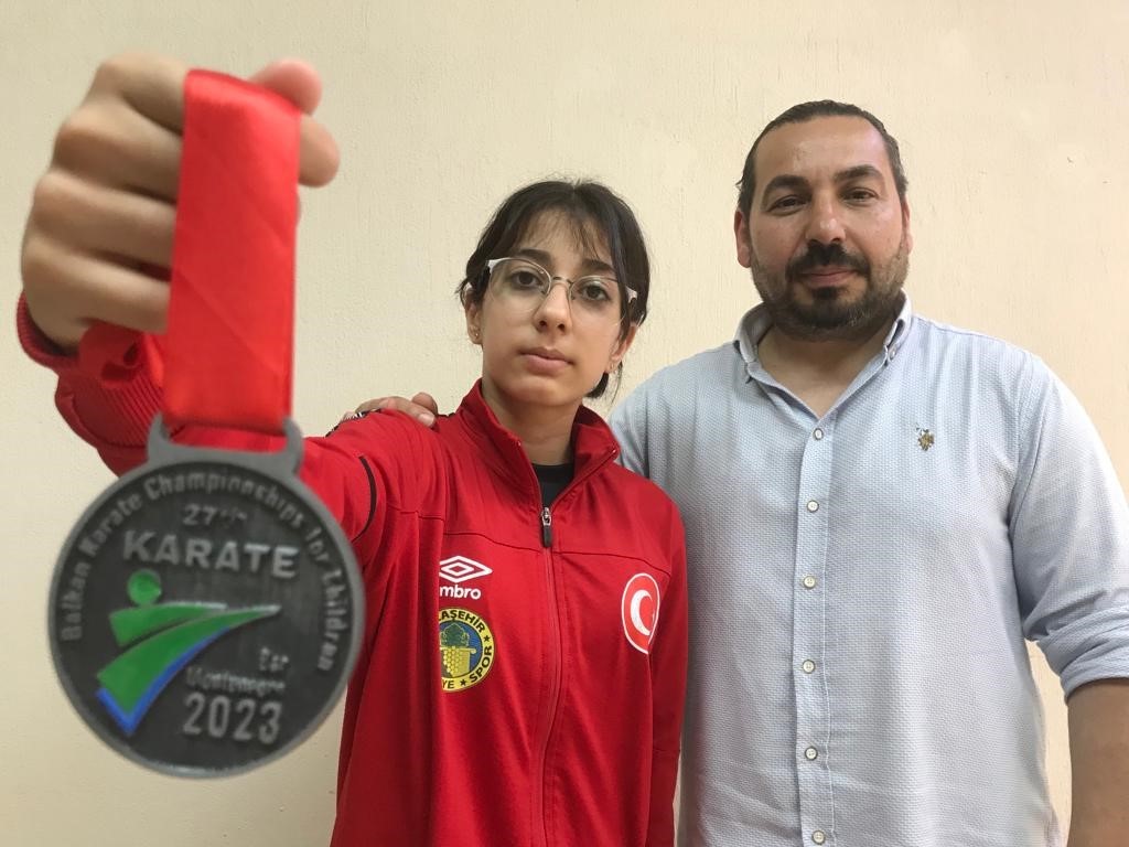 KENDİNE TÜRKİYE KARATE TARİHİNE ALTIN HARFLERLE İSMİNİ YAZDIRAN EFSANE SPORCU