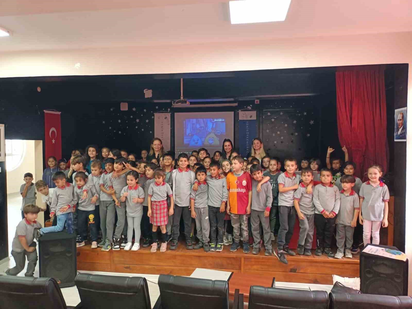 YK ENERJİ, DÜNYA ÇEVRE GÜNÜ’NDE ÖĞRENCİLERİ PLASTİK ATIKLARI SANAT ESERİNE