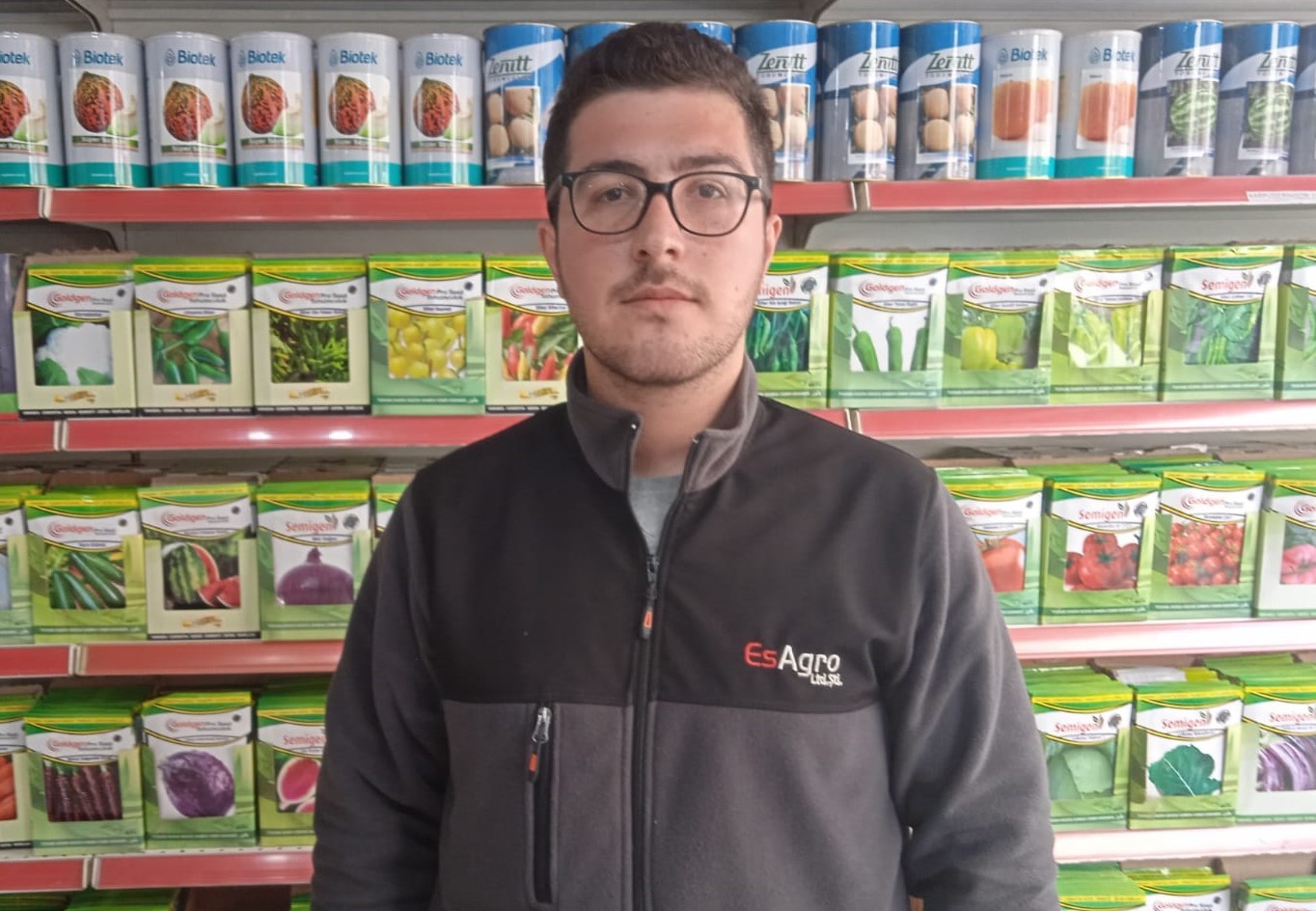 ESKİŞEHİR’DE TOHUM VE GIDA SATIŞI YAPAN BİR FİRMADA ÇALIŞAN 8