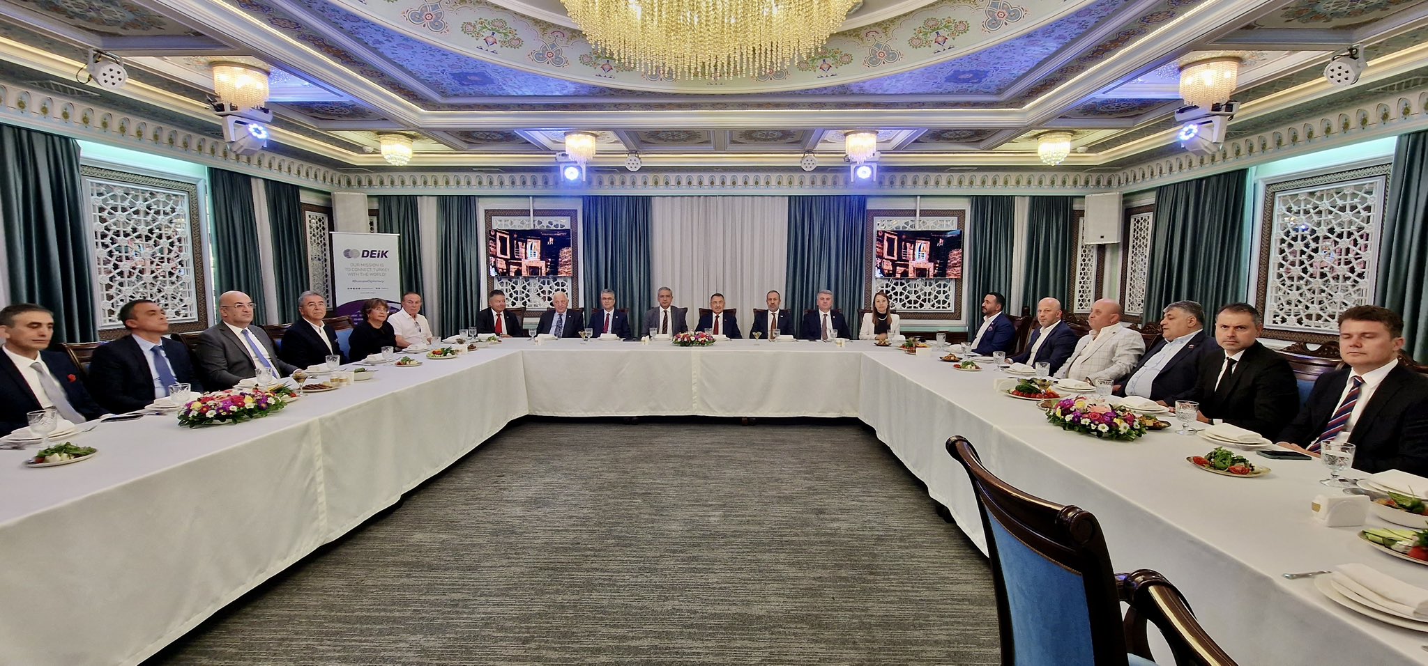 CANBEY, ÖZBEKİSTAN’DA TEMASLARDA BULUNDU AK Parti Balıkesir Milletvekili ve TBMM Dışişleri Komisyonu Başkanvekili Dr.