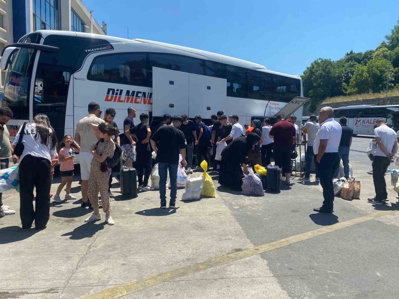 KURBAN BAYRAMI’NIN SON GÜNÜNDE İSTANBUL’A DÖNÜŞLER BAŞLADI. BAYRAMPAŞA’DAKİ 15 TEMMUZ