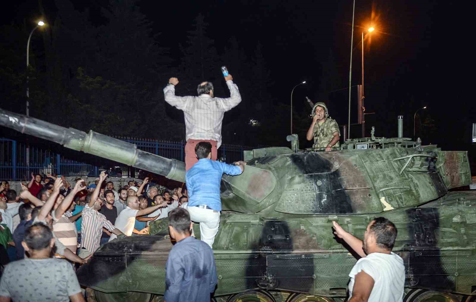 15 TEMMUZ EKONOMİYİ ETKİLEMEDİ, 7 YILDA BÜYÜME DEVAM ETTİ