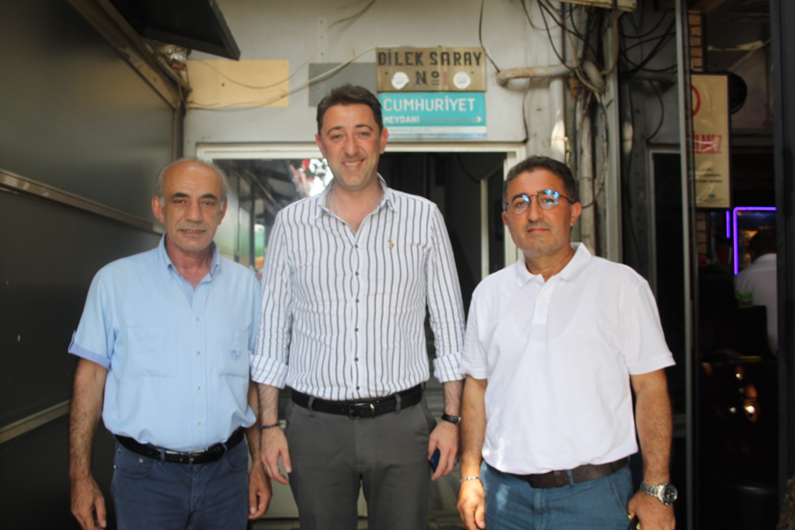 CHP Bandırma İlçe Örgütü’nde delege seçimlerinin 5’inci gününde üyeler 3