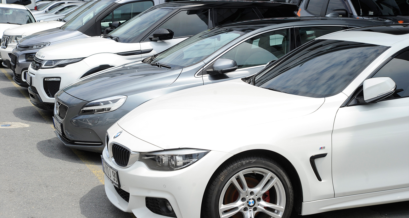 Otomotiv ilan kısıtlamasına uymayanlara yönelik tebliğ süreci başlatıldı Ticaret Bakanlığı, ikinci el araçların sıfır araçlardan daha yüksek fiyata