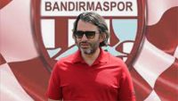 Bandırmaspor Kulübü Yönetim Kurulu Başkanı Onur Göçmez taraftarlara seslendi. Göçmez,