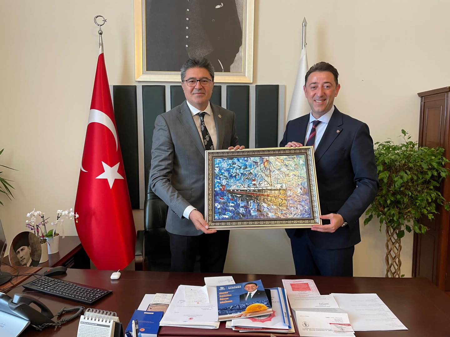Bandırma Belediye Başkanı Av. Tolga Tosun TBMM’de Balıkesir Milletvekillerini ziyaret