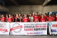 Bandırma Belediyesi çalışanları 11 Temmuz’da iş bırakma eylemi gerçekleştirdi. Bandırma