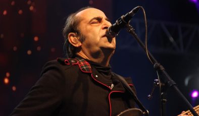 Özkan Uğur hayatını kaybetti