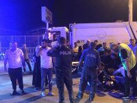 Sakarya’nın Akyazı ilçesinde otomobiliyle drift attığı sırada motosikletli gence çarptığı