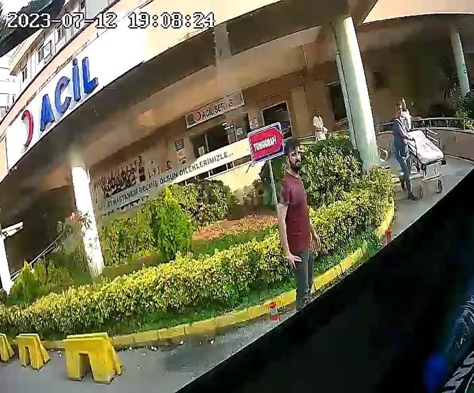 Kocaeli’nin İzmit ilçesinde özel halk otobüsü şoförü Selçuk Yiğit, rahatsızlanan