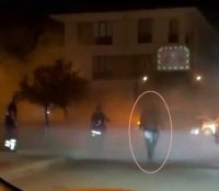 Sakarya’nın Adapazarı ilçesinde dini nikahlı olduğu iddia ettiği eşinin sokağının
