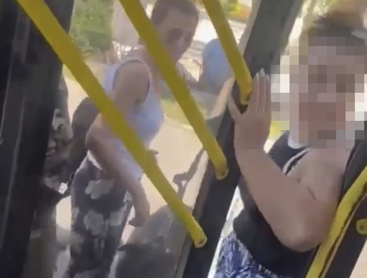 KAĞITHANE’DE BİR OTOBÜSTE, KADIN YOLCU İLE ŞOFÖR ARASINDA KÖPEKLE BİNEMEZSİN