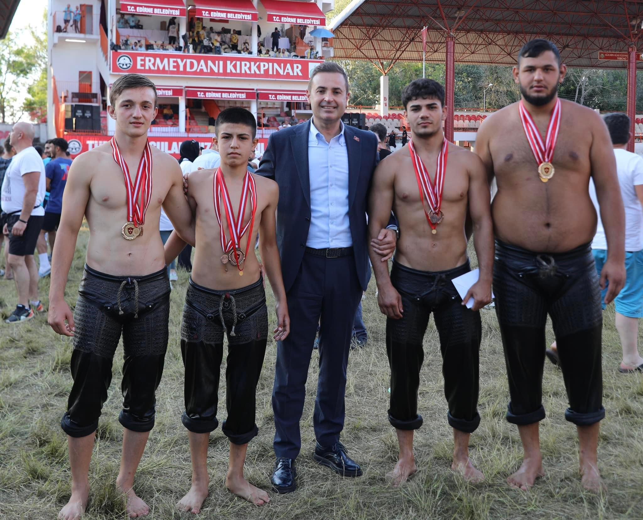 CHP Yerel Yönetimlerden Sorumlu Genel Başkan Yardımcısı Ahmet Akın, 662.